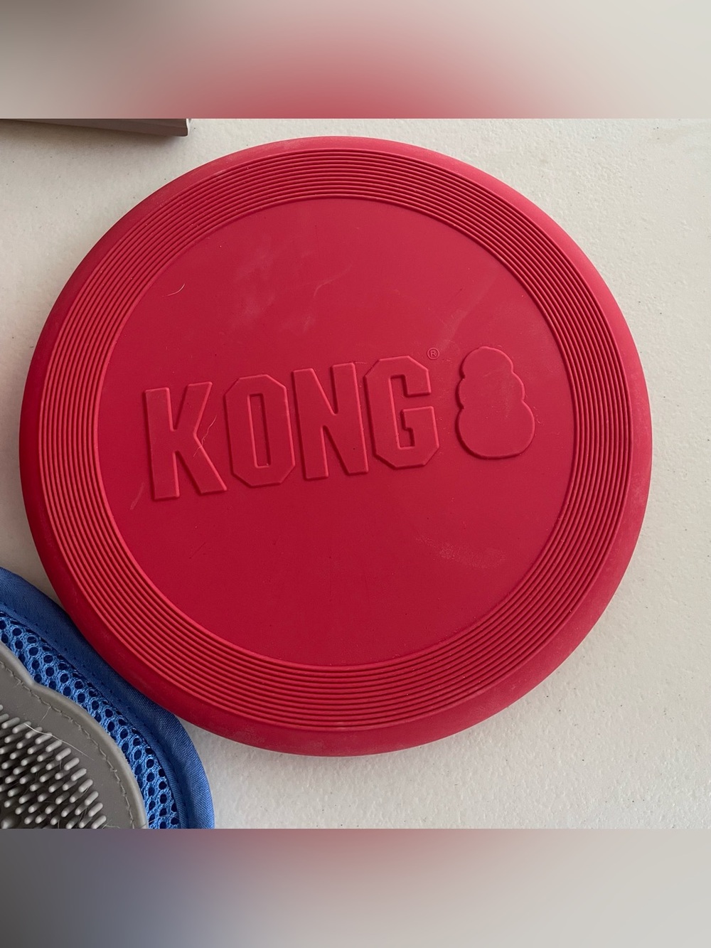 🐾Dog Lot: KONG Toys, Grooming Mitt, Inflatable "Cone", & Pet Hair Remover - Picture 3 of 7